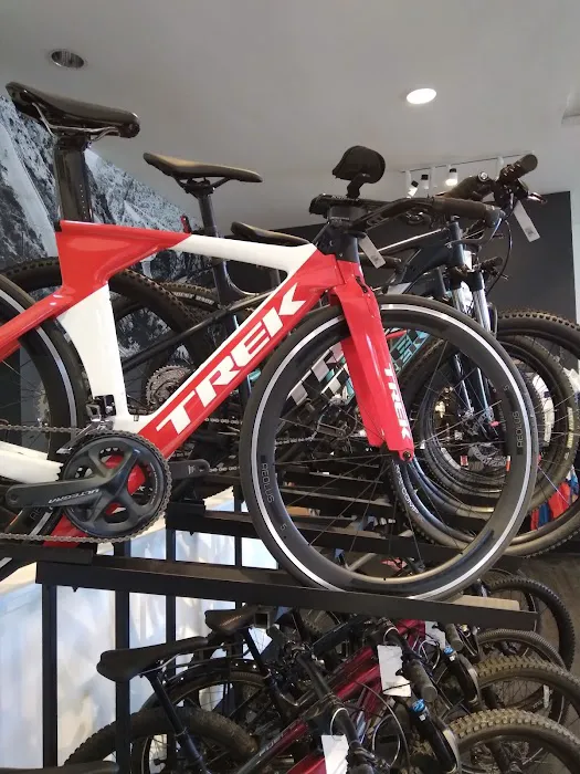 Trek Bicycle Santa Rosa Picture 1