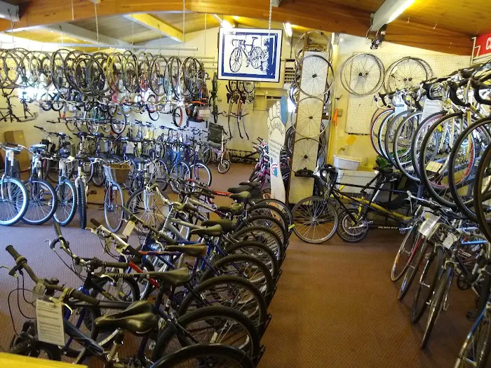 Community Bikes Picture 3