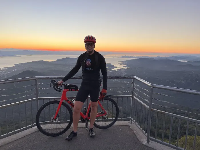 Epicenter Cycling Picture 2