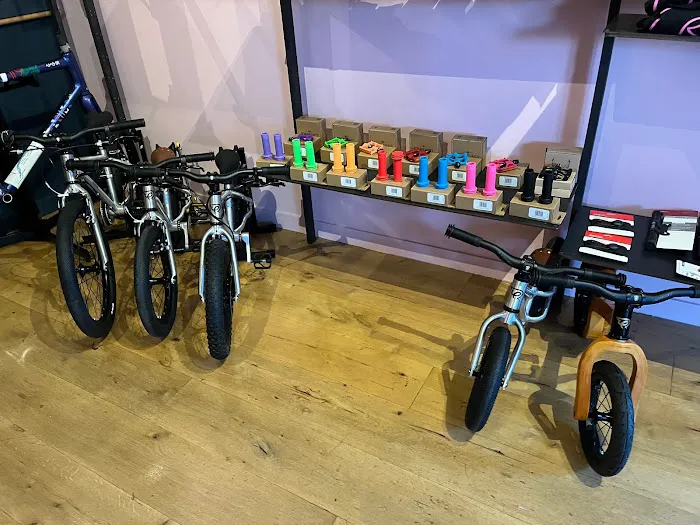 Pink Puffin Bicycles Picture 5