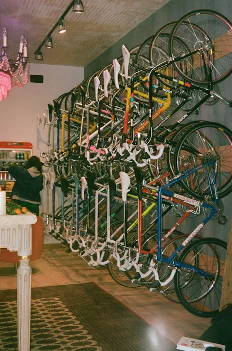 Uniqa Vintage Bikes Picture 3