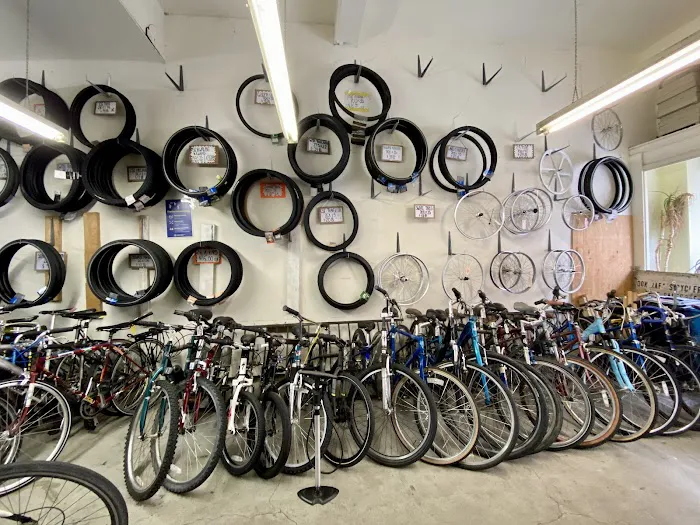 Don Rafa's Cyclery Picture 10