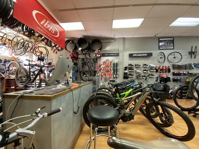 High Trails Cyclery Bike Shop Picture 9