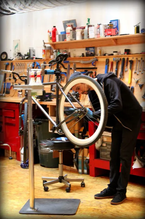 Huckleberry Bicycles Picture 5