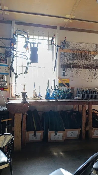 Sacramento Bicycle Kitchen Picture 5