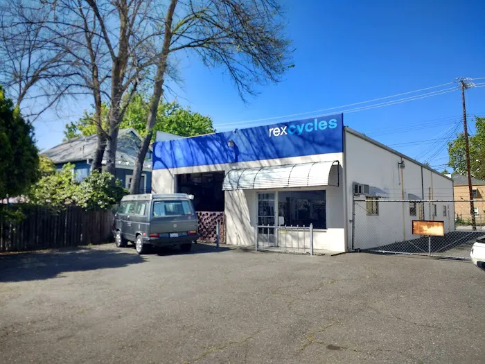 E Street Bike Shop Picture 6