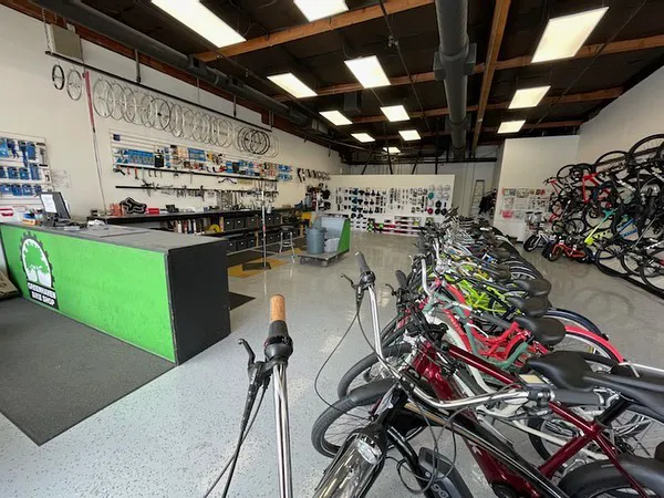 Neighborhood Bike Shop - Greenhaven Picture 3