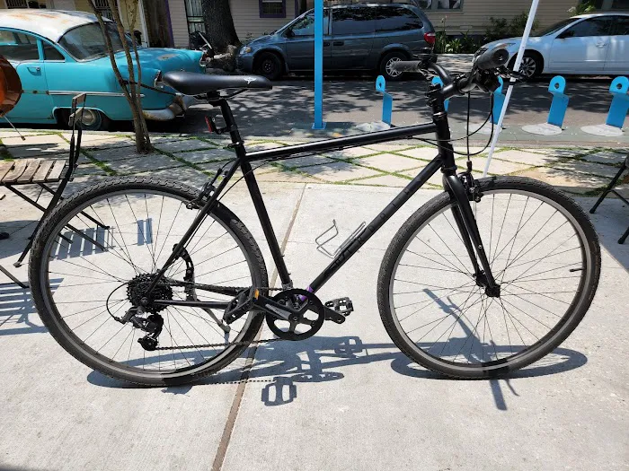 Alex's Bikes Picture 1