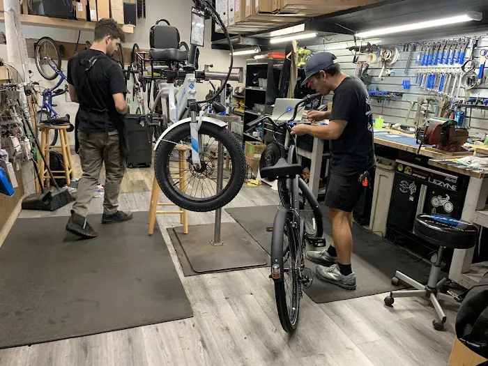 Main Street Cyclery Picture 10