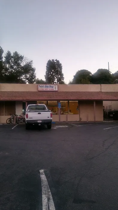 Twins Bike Shop Picture 7