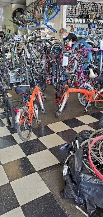 Carson Schwinn Cyclery Picture 7