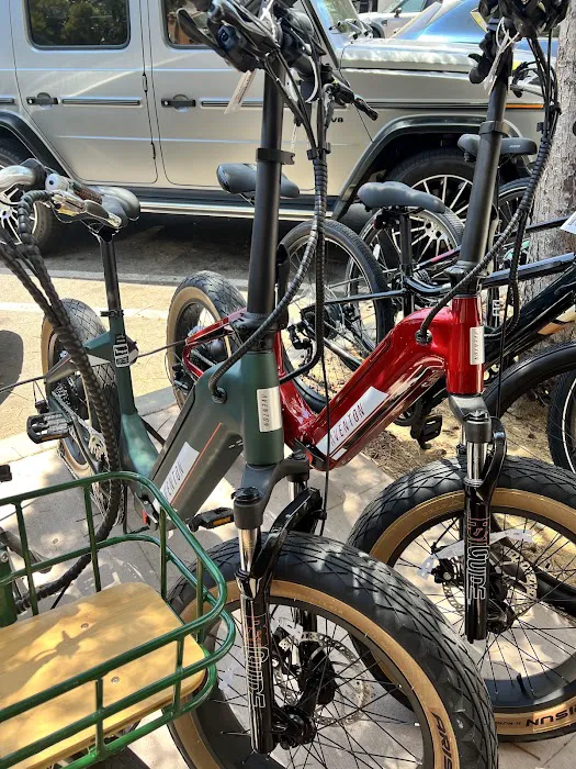 The DropOut Cyclery Picture 5
