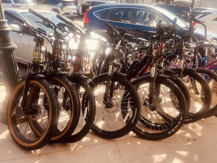 The DropOut Cyclery Picture 6