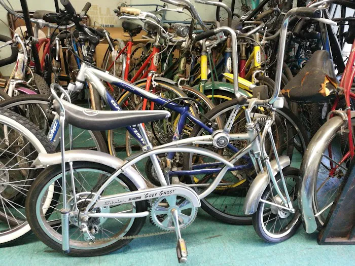 Felix's Bike Shop Picture 7