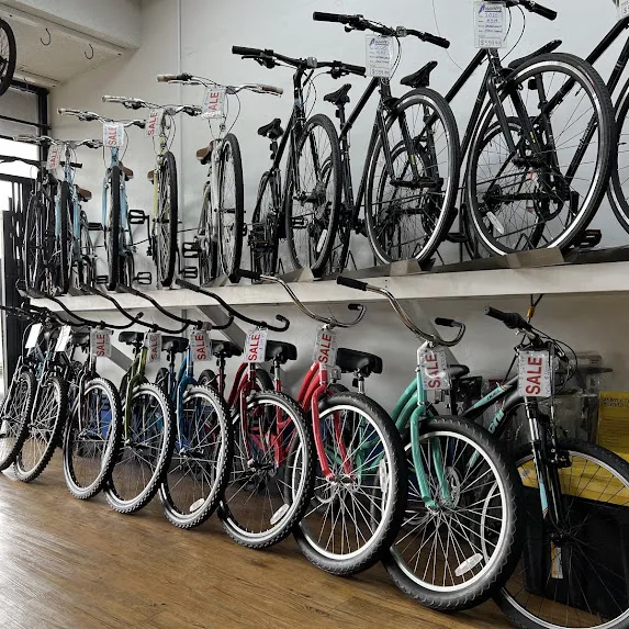 Manny's Cyclery Picture 3