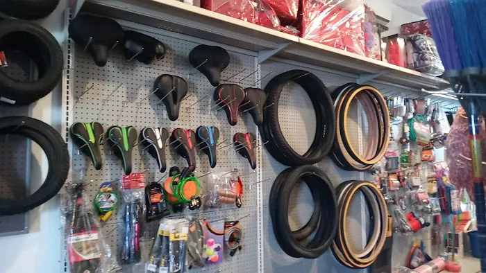 La Mini Store, Bike Sell & Repair Picture 9