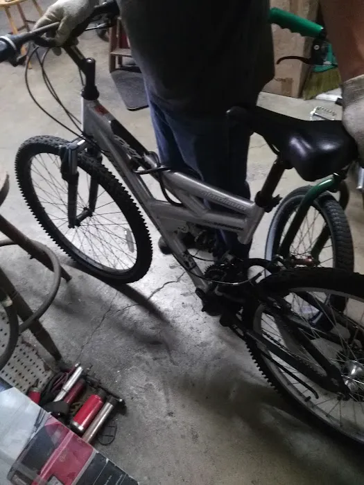 Phils bike shop Picture 5