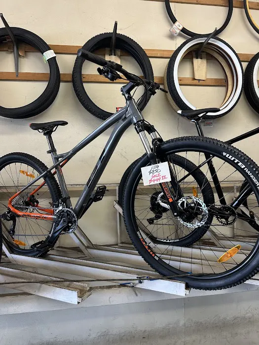 Phils bike shop Picture 3