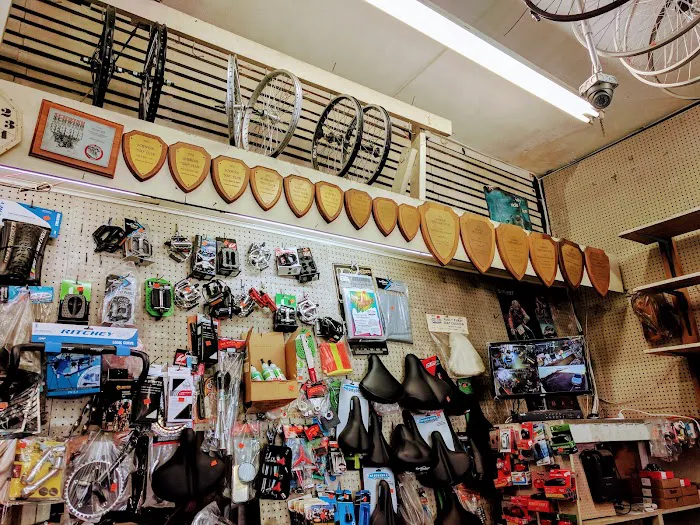 Phils bike shop Picture 7