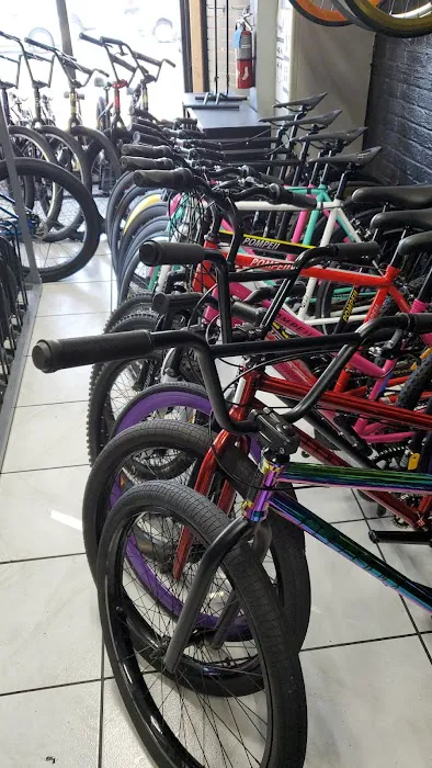 Mr. Bike Shop Picture 7