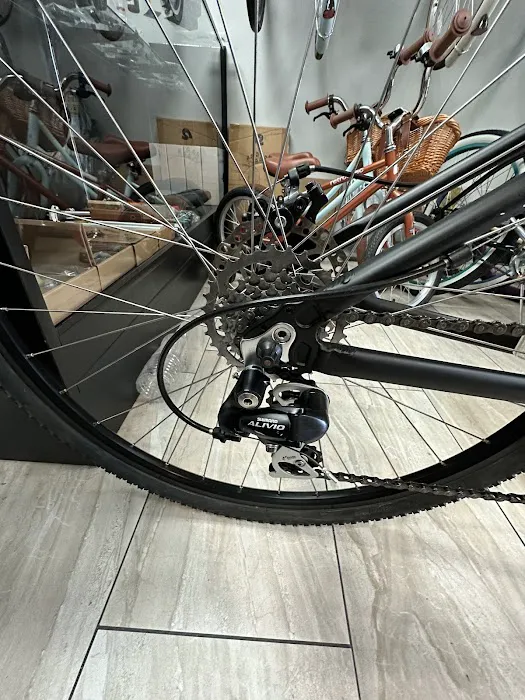 Imperial Bike Shop Picture 8