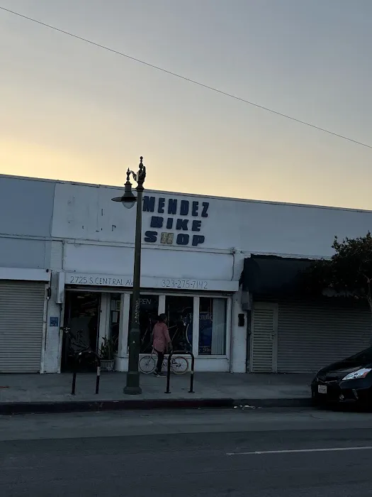 Mendez Bike Shop Picture 1