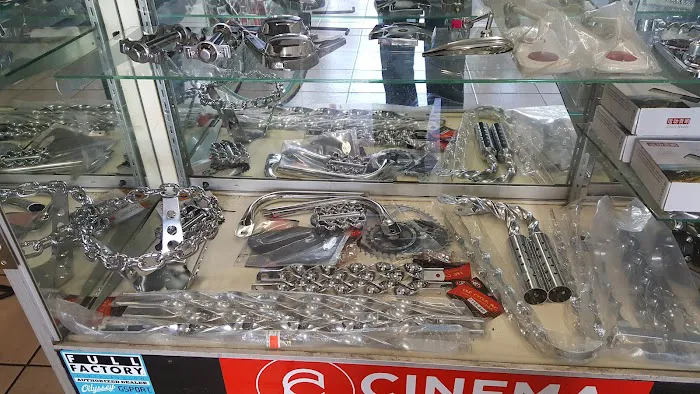 La Cadena Bicycle Shop Picture 6