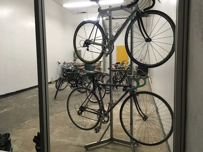 Ride On! Bike Shop/Co-Op Picture 4