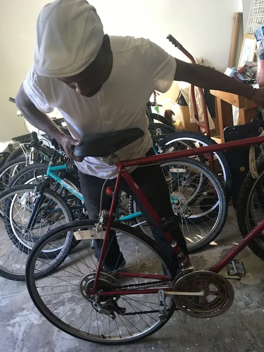 Ride On! Bike Shop/Co-Op Picture 9