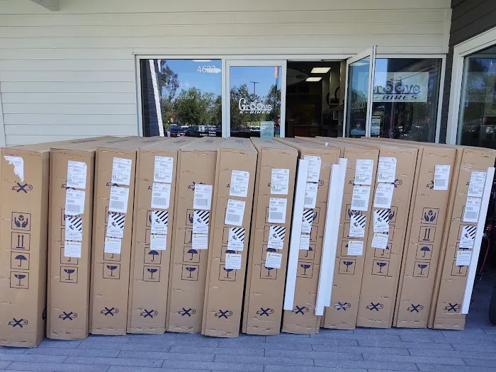 Groove E-Bikes Picture 4