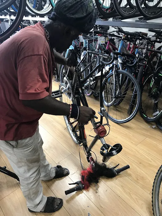 3 Brother's Bike Shop Picture 4