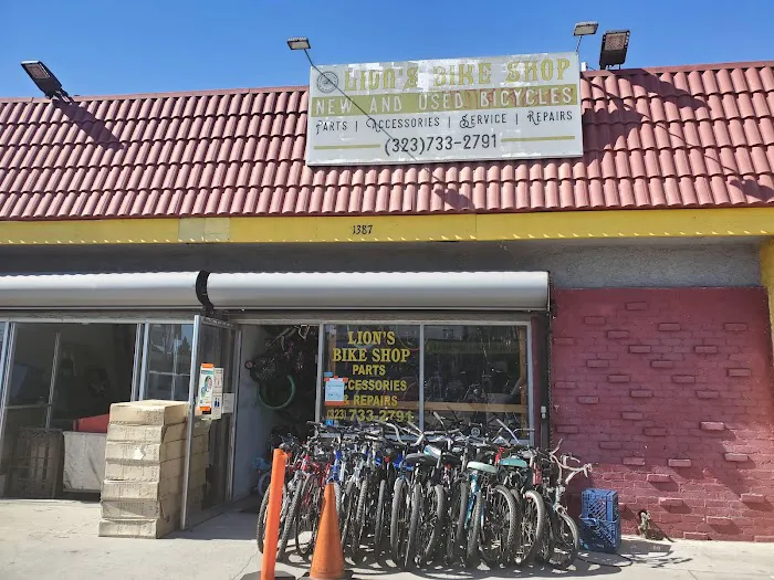 Lion's Bike Shop Picture 1