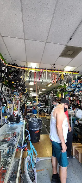 Felipe's Bike Shop 2 Picture 7