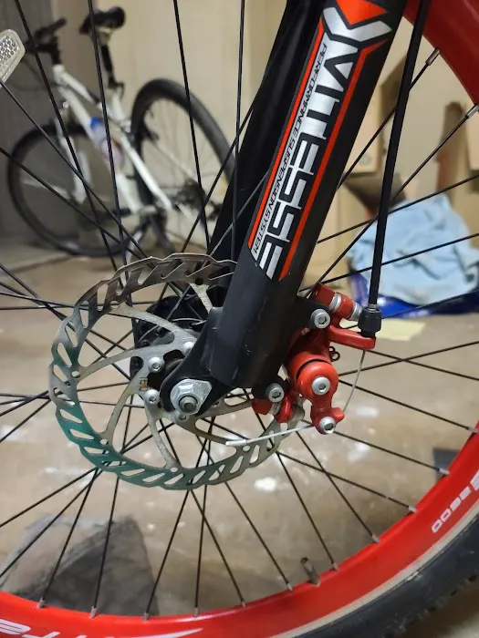 Felipe's Bike Shop 2 Picture 4