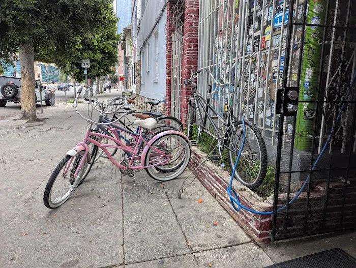Felipe's Bike Shop 2 Picture 9
