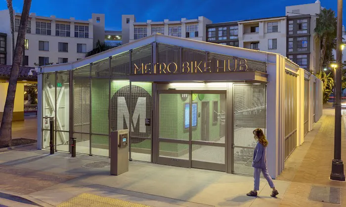 Metro Bike Hub Culver City Picture 3