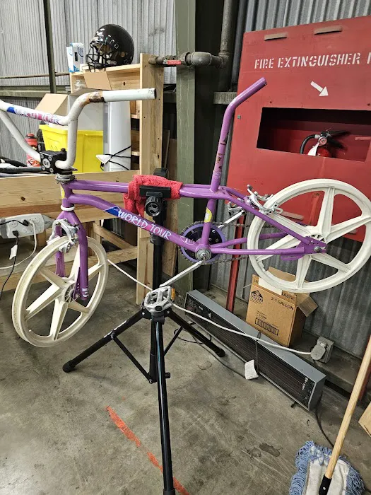 Bike Alley Picture 3