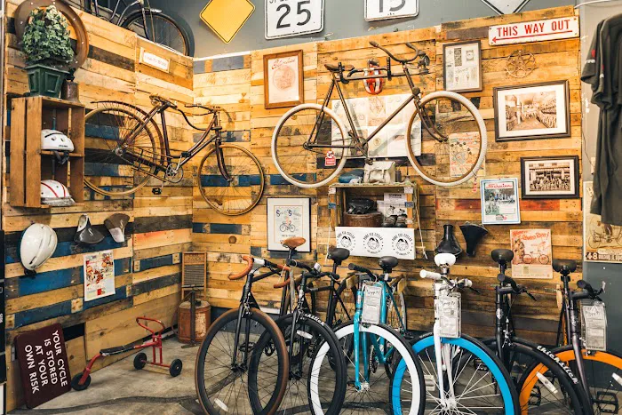 Two Wheels One Planet Picture 3