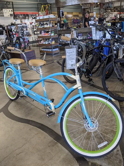 Two Wheels One Planet Picture 10