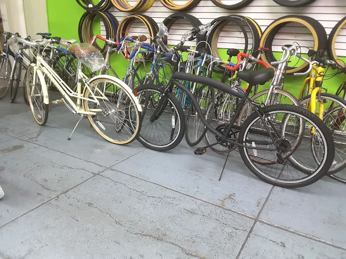 Rey's Bicycle Shop Picture 3