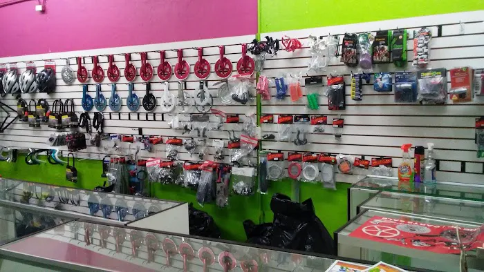 Rey's Bicycle Shop Picture 10
