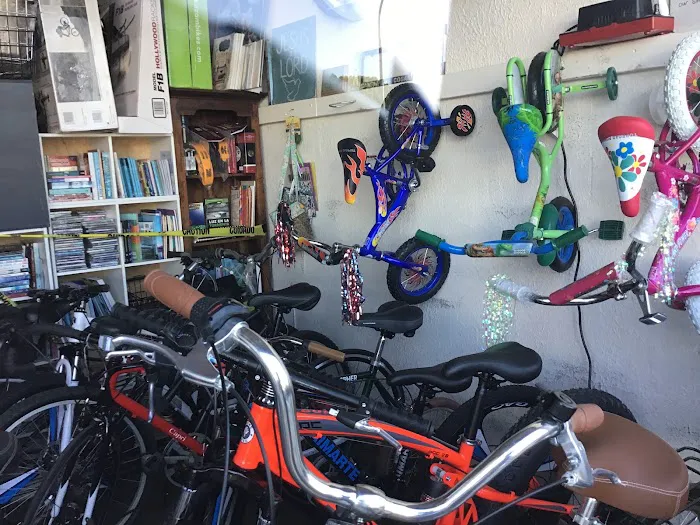 Abba Padre Bikes and Books Picture 6
