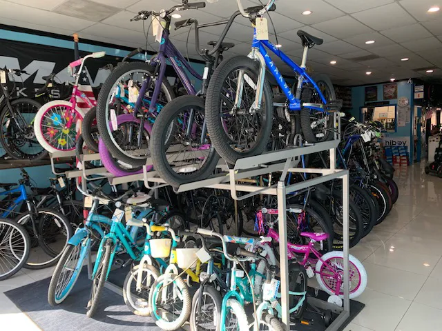 L.A. GOLDEN BICYCLE SHOP Picture 8