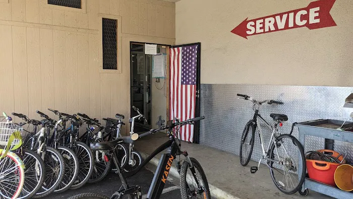 Beverly Hills Bike Shop Picture 5