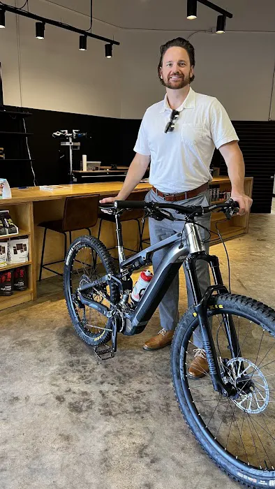 2 Peaks Bikes Picture 2