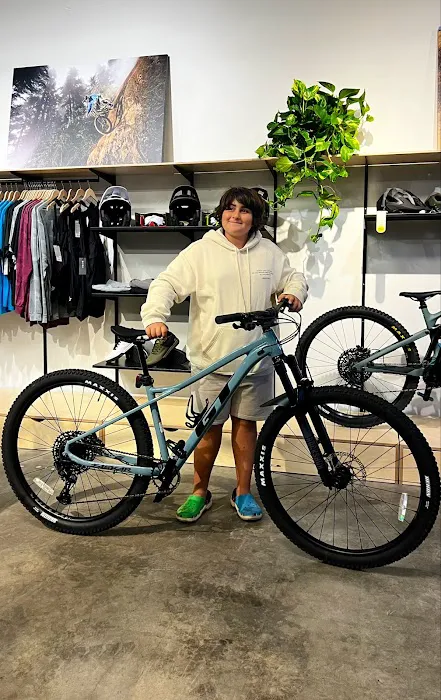 2 Peaks Bikes Picture 8