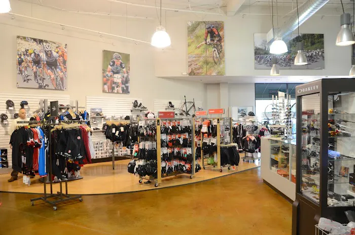 Rock N Road Cyclery Irvine Picture 5