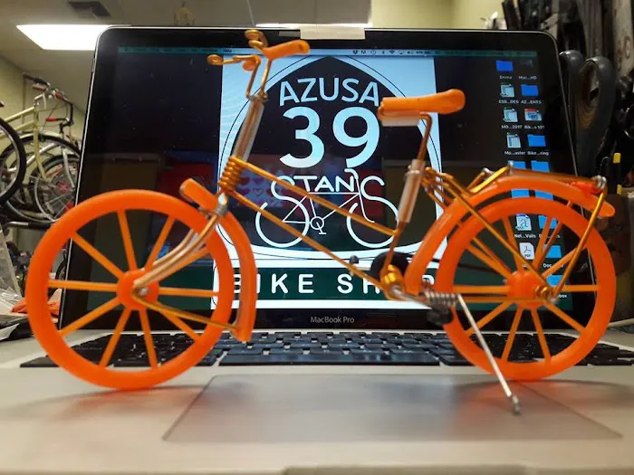 Stans Bike Shop Picture 4