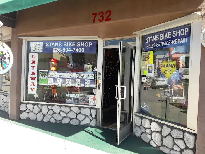 Stans Bike Shop Picture 9
