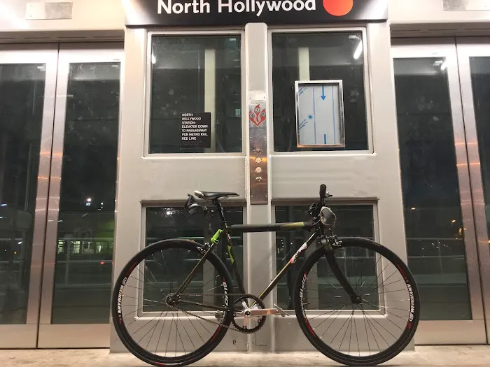 G & K Bicycles Picture 1